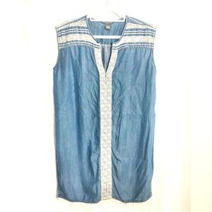 Chelsea & Theodore Chambray Dress Sz M Fringe Side  Slits Textured Lace Lyocell